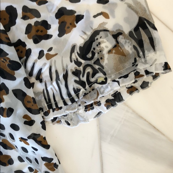 🔥🔥 Stunning print coverup 🔥🔥 - Picture 5 of 5